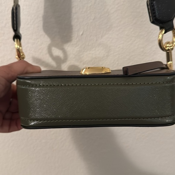 Marc Jacob’s Camera Bag - Picture 5 of 7